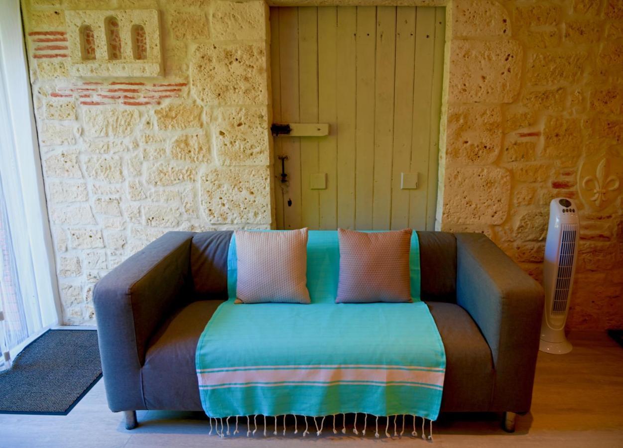 Lacoste Country house Sainte-Colombe-en-Bruilhois